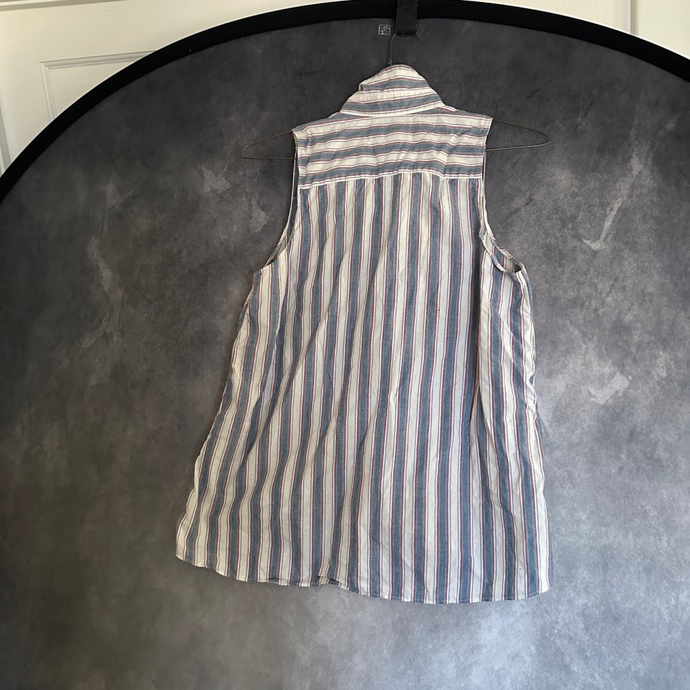 Vintage Banana Republic Safari & Travel Clothing Co Blue & White Striped Blouse - Picture 5 of 6